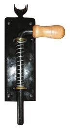 ZASUWA SPRĘŻYNOWA CZARNA DREWNIANA RĄCZKA 600MM ZASUWA SPRĘŻYNOWA CZARNA DREWNIANA RĄCZKA 600MM
