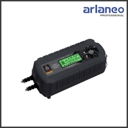 Prostownik samochodowy 12V 2A/8A z wyświetlaczem LCD, automatyczny, zabezpieczenia