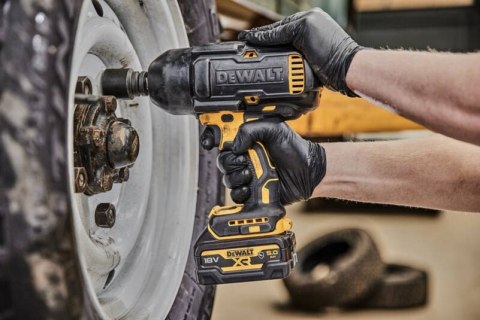 AKUMULATOROWY KLUCZ UDAROWY 1/2'' XR 18V 2*5.0AH GFN DEWALT