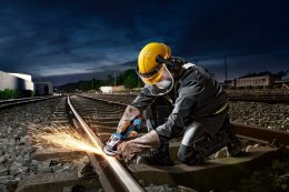 SZLIFIERKA KĄTOWA AKUMULATOROWA 125MM GWS 18V-11S 0*AH L-BOX BOSCH