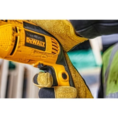 WIERTARKA UDAROWA 701W 13MM KLUCZYK DEWALT WIERTARKA UDAROWA 701W 13MM KLUCZYK DEWALT