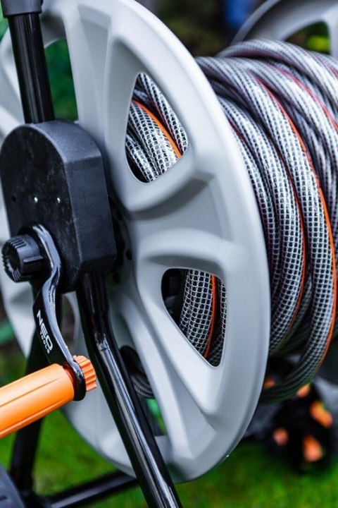 WÓZEK NA WĄŻ OGRODOWY NEO METALOWY DO 60M 1/2'' 15-792 WÓZEK NA WĄŻ OGRODOWY NEO METALOWY DO 60M 1/2'' 15-792