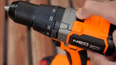 WIERTARKO-WKRĘTARKA BEZSZCZOTKOWA Z UDAREM 100NM ENERGY+,0AH NEO WIERTARKO-WKRĘTARKA BEZSZCZOTKOWA Z UDAREM 100NM ENERGY+,0AH NEO