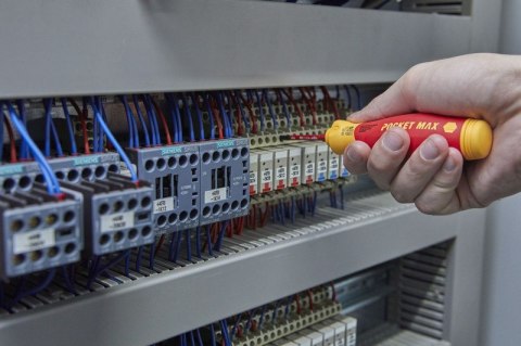 WKRĘTAK Z MAGAZYNKIEM BITÓW POCKETMAX ELECTRIC, 4 BITY WIHA WKRĘTAK Z MAGAZYNKIEM BITÓW POCKETMAX ELECTRIC, 4 BITY WIHA