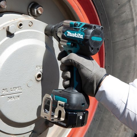 KLUCZ UDAROWY AKUMULATOROWY 1/2'' 700NM 18V LTX 2*5.0AH MAKITA KLUCZ UDAROWY AKUMULATOROWY 1/2'' 700NM 18V LTX 2*5.0AH MAKITA