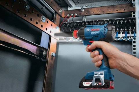 ZESTAW 18 V KLUCZ GDX 180-LI+ WKRĘTARKA GSR180-LI 2*2.0AH BOSCH ZESTAW 18 V KLUCZ GDX 180-LI+ WKRĘTARKA GSR180-LI 2*2.0AH BOSCH