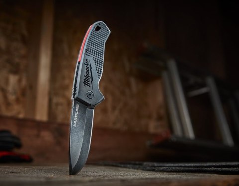 NÓŻ SKŁADANY GŁADKI HARDLINE 64MM MILWAUKEE NÓŻ SKŁADANY GŁADKI HARDLINE 64MM MILWAUKEE