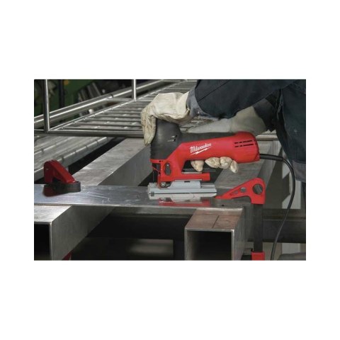 WYRZYNARKA Z UCHWYTEM KORPUSOWYM JS 120X 710W MILWAUKEE WYRZYNARKA Z UCHWYTEM KORPUSOWYM JS 120X 710W MILWAUKEE