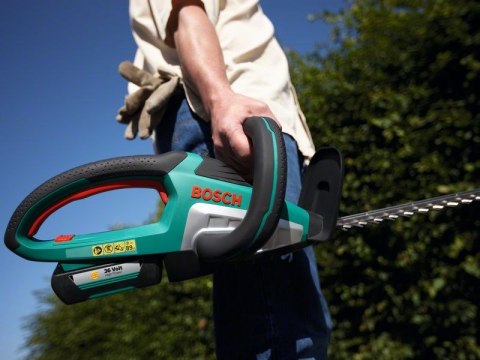 NOŻYCE AKUMULATOROWE DO ŻYWOPŁOTÓW 54CM 36V 1*2.0AH LI-LON BOSCH NOŻYCE AKUMULATOROWE DO ŻYWOPŁOTÓW 54CM 36V 1*2.0AH LI-LON BOSCH