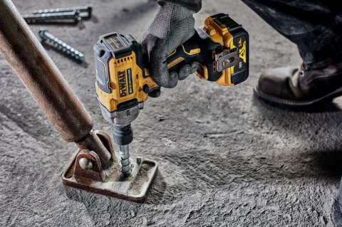 AKUMULATOROWY KLUCZ UDAROWY 1/2' XR 18V 2*5.0 AH DEWALT AKUMULATOROWY KLUCZ UDAROWY 1/2' XR 18V 2*5.0 AH DEWALT