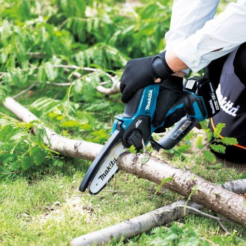 PILARKA ŁAŃCUCHOWA AKUMULATOROWA 150MM 18V LTX 1*3.0AH MAKITA PILARKA ŁAŃCUCHOWA AKUMULATOROWA 150MM 18V LTX 1*3.0AH MAKITA