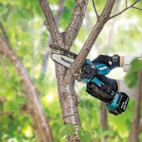 PILARKA ŁAŃCUCHOWA AKUMULATOROWA 150MM 18V LTX 1*3.0AH MAKITA PILARKA ŁAŃCUCHOWA AKUMULATOROWA 150MM 18V LTX 1*3.0AH MAKITA