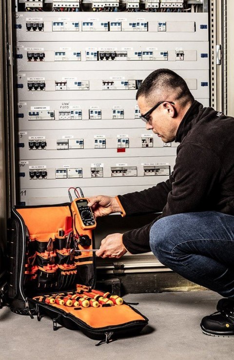PLECAK ELEKTRYKA 31 ELEMENTÓW NEO PLECAK ELEKTRYKA 31 ELEMENTÓW NEO