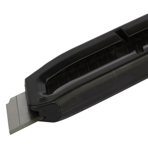 NÓŻ Z OSTRZEM ŁAMANYM 18MM STANLEY NÓŻ Z OSTRZEM ŁAMANYM 18MM STANLEY