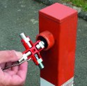 KLUCZ UNIWERSALNY DO WSZYSTKICH STANDARDOWYCH TABLIC ROZDZI. KNIPEX