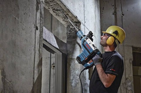 MŁOT UDAROWY KUJĄCY SDS-MAX GSH 7VC 1500 W /13J BOSCH MŁOT UDAROWY KUJĄCY SDS-MAX GSH 7VC 1500 W /13J BOSCH