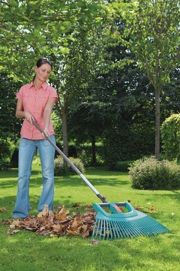 GRABIE WACHLARZOWE Z TWORZYWA SZTUCZNEGO XXL GARDENA GRABIE WACHLARZOWE Z TWORZYWA SZTUCZNEGO XXL GARDENA