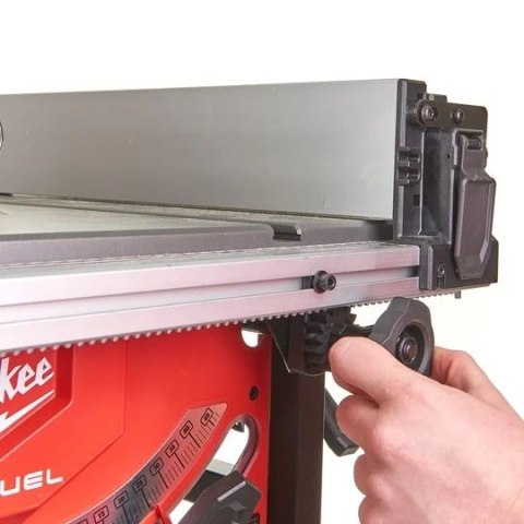 PILARKA STOŁOWA M18 ONE-KEY M18FTS210-121B MILWAUKEE PILARKA STOŁOWA M18 ONE-KEY M18FTS210-121B MILWAUKEE