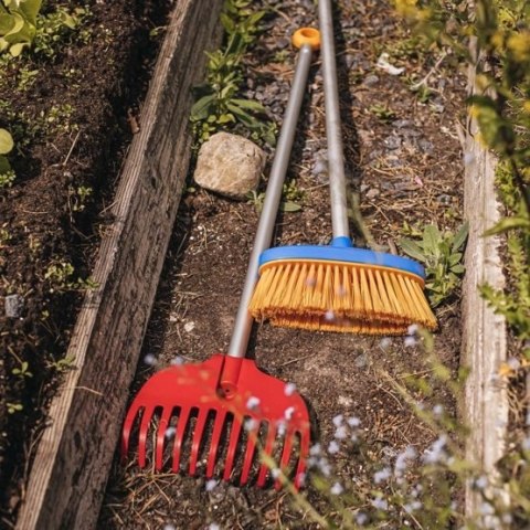 ZESTAW NARZĘDZI OGRODNICZYCH FISKARS ZESTAW NARZĘDZI OGRODNICZYCH FISKARS