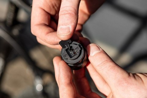 ŚWIATŁO ROWEROWE TYLNIE, FUNKCJA STOP NEO ŚWIATŁO ROWEROWE TYLNIE, FUNKCJA STOP NEO