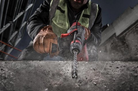 WIERTŁO SDS-PLUS MX4 9*150/215MM MILWAUKEE WIERTŁO SDS-PLUS MX4 9*150/215MM MILWAUKEE