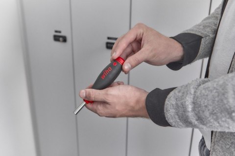 WKRĘTAK Z MAGAZYNKIEM BITÓW POCKETMAX MAGNETYCZNY, 8 BITÓW UN WKRĘTAK Z MAGAZYNKIEM BITÓW POCKETMAX MAGNETYCZNY, 8 BITÓW UN