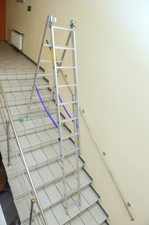 DRABINA ALUMINIOWA 3-ELEMENTOWA 760CM 11+11+11 SZCZEBLI DRABINA ALUMINIOWA 3-ELEMENTOWA 760CM 11+11+11 SZCZEBLI