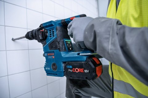 MŁOT UDAROWY OBROTOWY AKUMULATOROWY SDS+ GBH 18V-28 CF 2*8AH BOSCH MŁOT UDAROWY OBROTOWY AKUMULATOROWY SDS+ GBH 18V-28 CF 2*8AH BOSCH