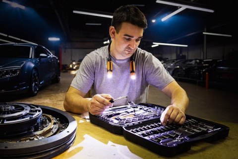 LATARKA NA SZYJE 300LM 2W+2W NEO LATARKA NA SZYJE 300LM 2W+2W NEO