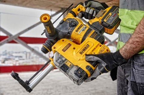 MŁOTOWIERTARKA FLEXVOLT 18V/54V SDS-PLUS 2*9.0AH DEWALT