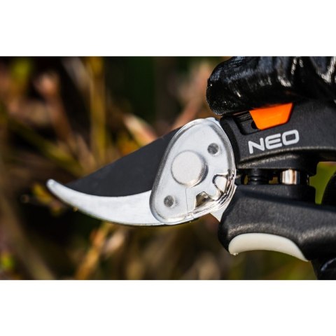 SEKATOR BY-PASS 200 MM, ZAKRES DO 18 MM, PRZEKŁADNIA NEO