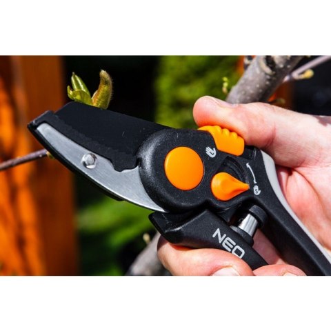 SEKATOR KOWADEŁKOWY 200MM, ZAKRES DO 18MM,REGULOWANY ROZSTAW NEO