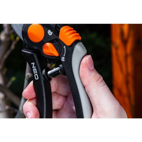 SEKATOR KOWADEŁKOWY 200MM, ZAKRES DO 18MM,REGULOWANY ROZSTAW NEO