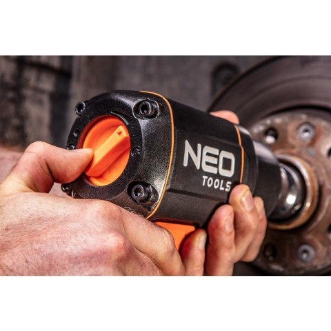 PNEUMATYCZNY KLUCZ UDAROWY 3/4'' 2000NM NEO