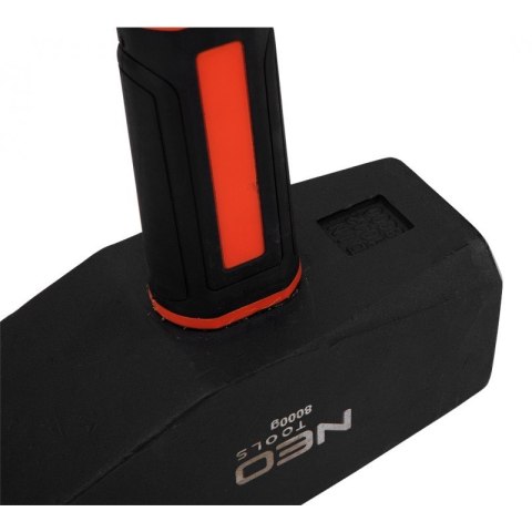 MŁOTEK ŚLUSARSKI 8 KG, TRZONEK Z WŁÓKNA SZKLANEGO NEO