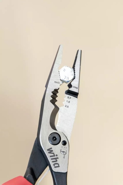 SZCZYPCE UNIWERSALNE 8W1 INDUSTRIAL ELECTRIC 225MM WIHA