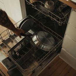 PATELNIA FF Z POWŁOKĄ CERAMICZNĄ 26CM FISKARS